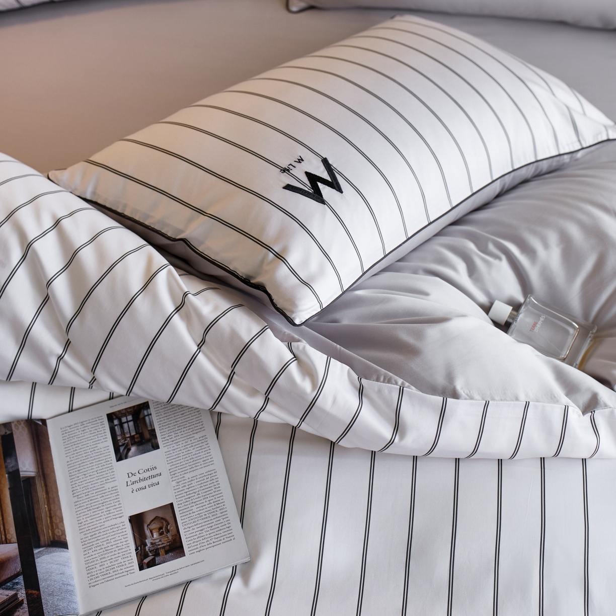 91家纺网 家纺一手货源 找家纺 安莱生活 2026新款天丝棉滚边款刺绣织序系列四件套 织序-白巧