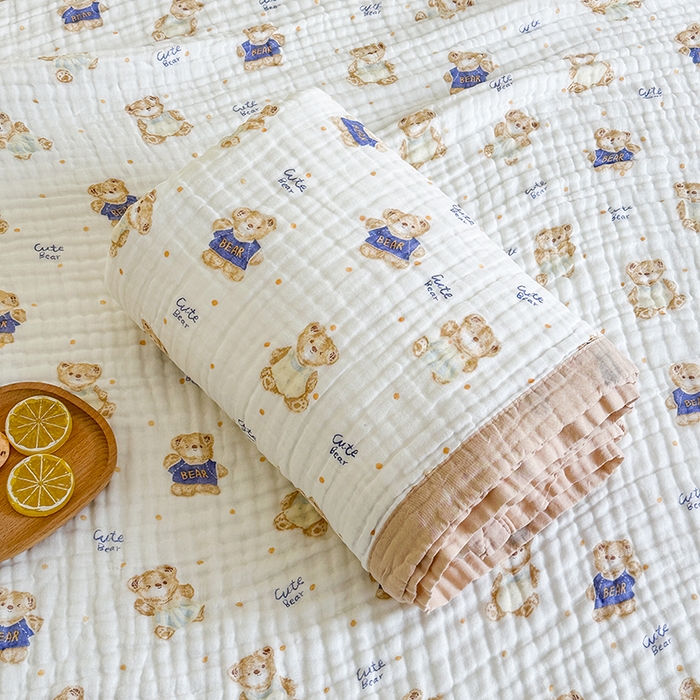 91家纺网 家纺一手货源 找家纺 慕婷家纺 2026新款婴儿纱布浴巾浴巾全棉六层纱布泡泡纱布毛巾被 熊宝日记