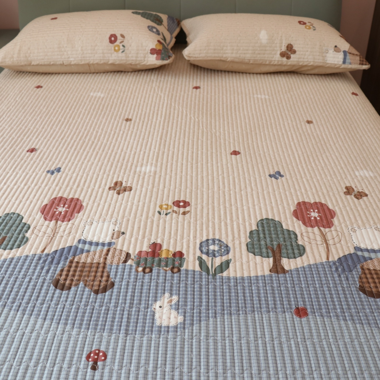 91家纺网 家纺一手货源 找家纺 孑寐家纺 2026新款全棉纯棉多功能夏被床盖四件套夏凉被空调被 农场小熊