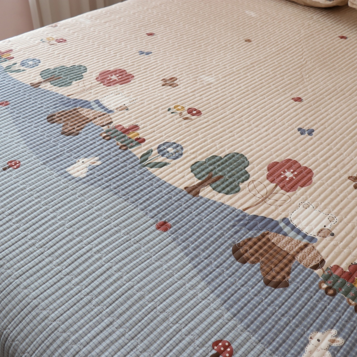 91家纺网 家纺一手货源 找家纺 孑寐家纺 2026新款全棉纯棉多功能夏被床盖四件套夏凉被空调被 农场小熊