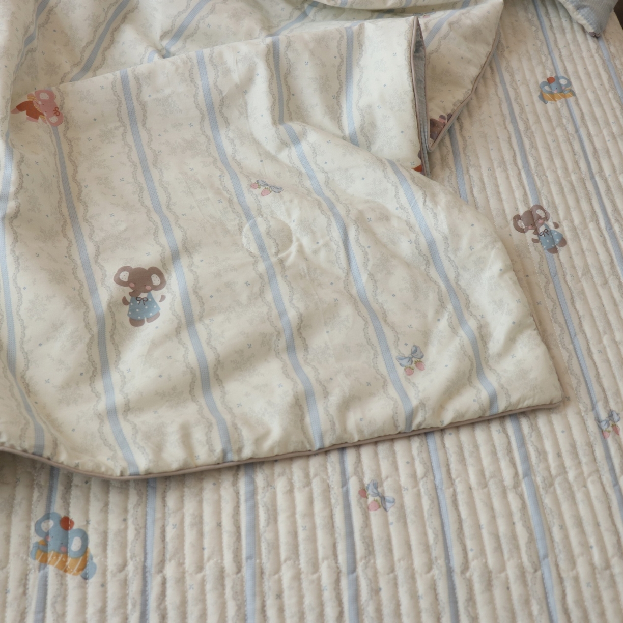 91家纺网 家纺一手货源 找家纺 孑寐家纺 2026新款全棉纯棉多功能夏被床盖四件套夏凉被空调被 小象人家