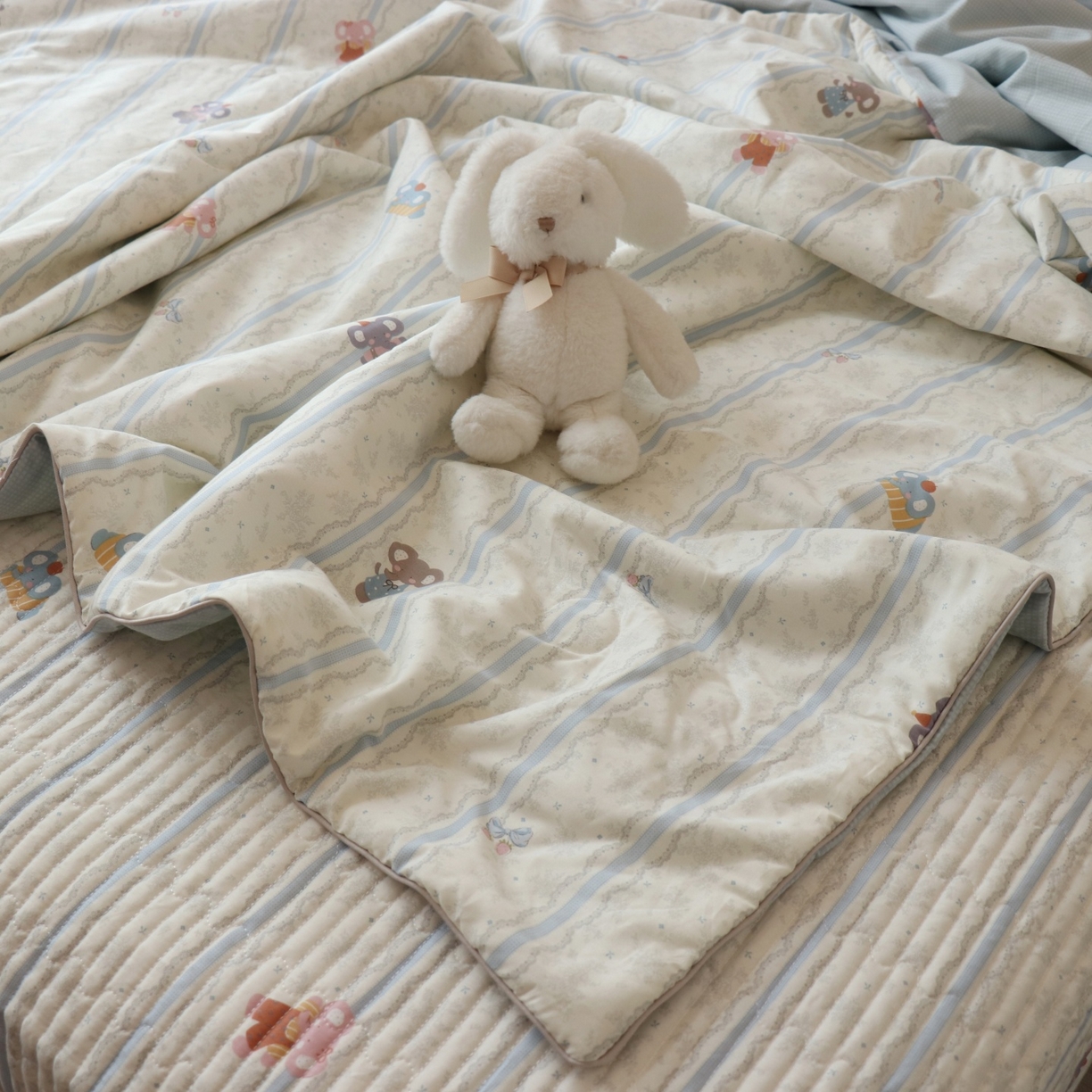 91家纺网 家纺一手货源 找家纺 孑寐家纺 2026新款全棉纯棉多功能夏被床盖四件套夏凉被空调被 小象人家