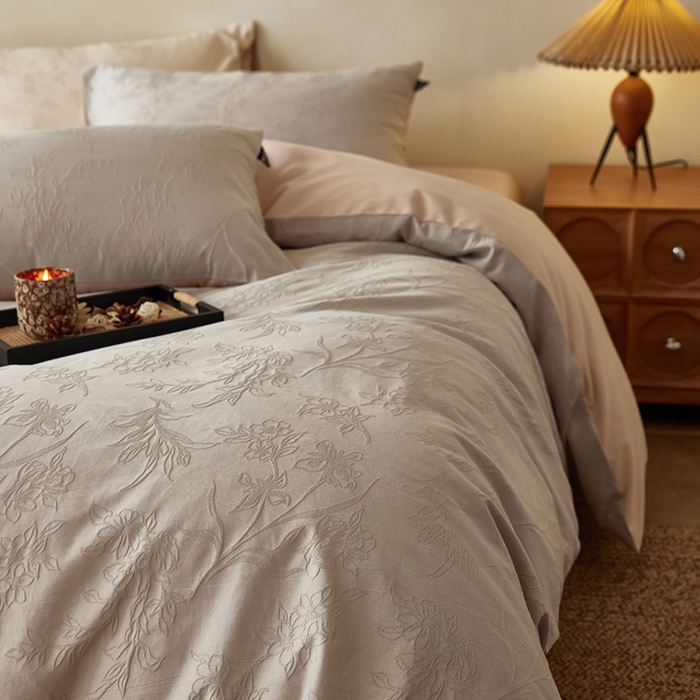 91家纺网 家纺一手货源 找家纺 2026新款A类13372全棉水洗提花四件套-翩然梦蝶系列