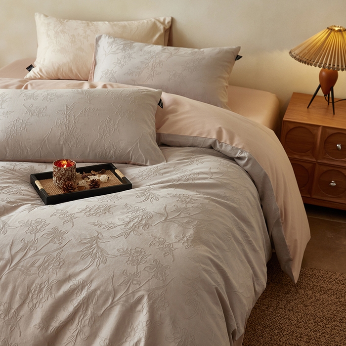 91家纺网 家纺一手货源 找家纺 2026新款A类13372全棉水洗提花四件套-翩然梦蝶系列