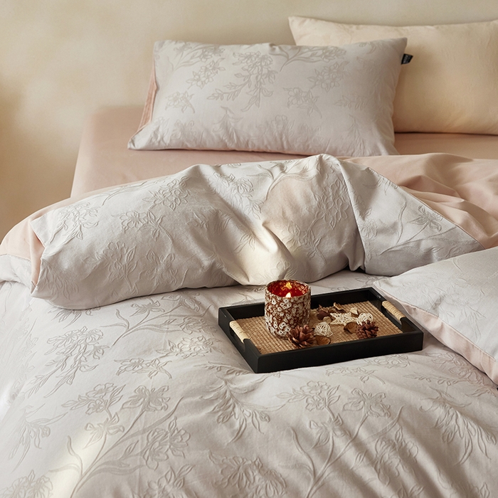 91家纺网 家纺一手货源 找家纺 2026新款A类13372全棉水洗提花四件套-翩然梦蝶系列