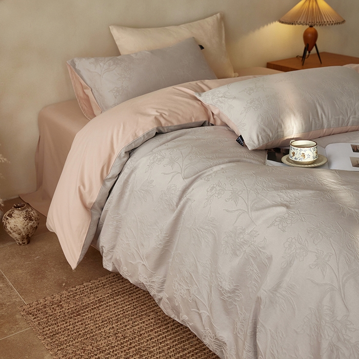 91家纺网 家纺一手货源 找家纺 2026新款A类13372全棉水洗提花四件套-翩然梦蝶系列