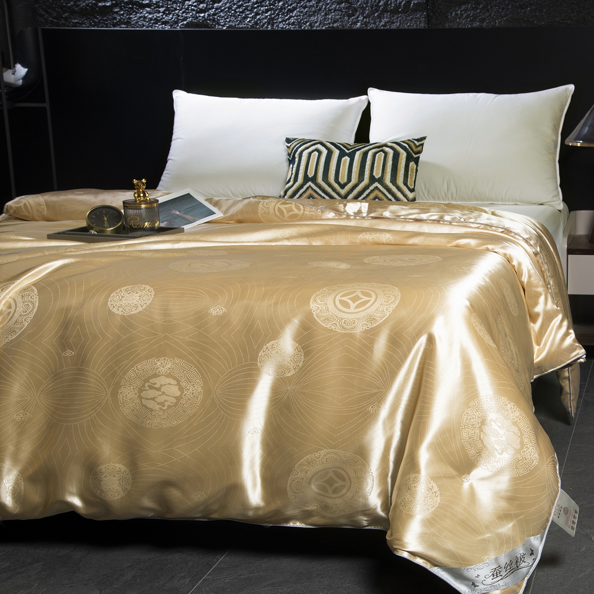 91家纺网 家纺一手货源 找家纺 （总）鑫田家纺 2026新款直播爆款蚕丝被100%蚕丝被品牌代工蚕丝被