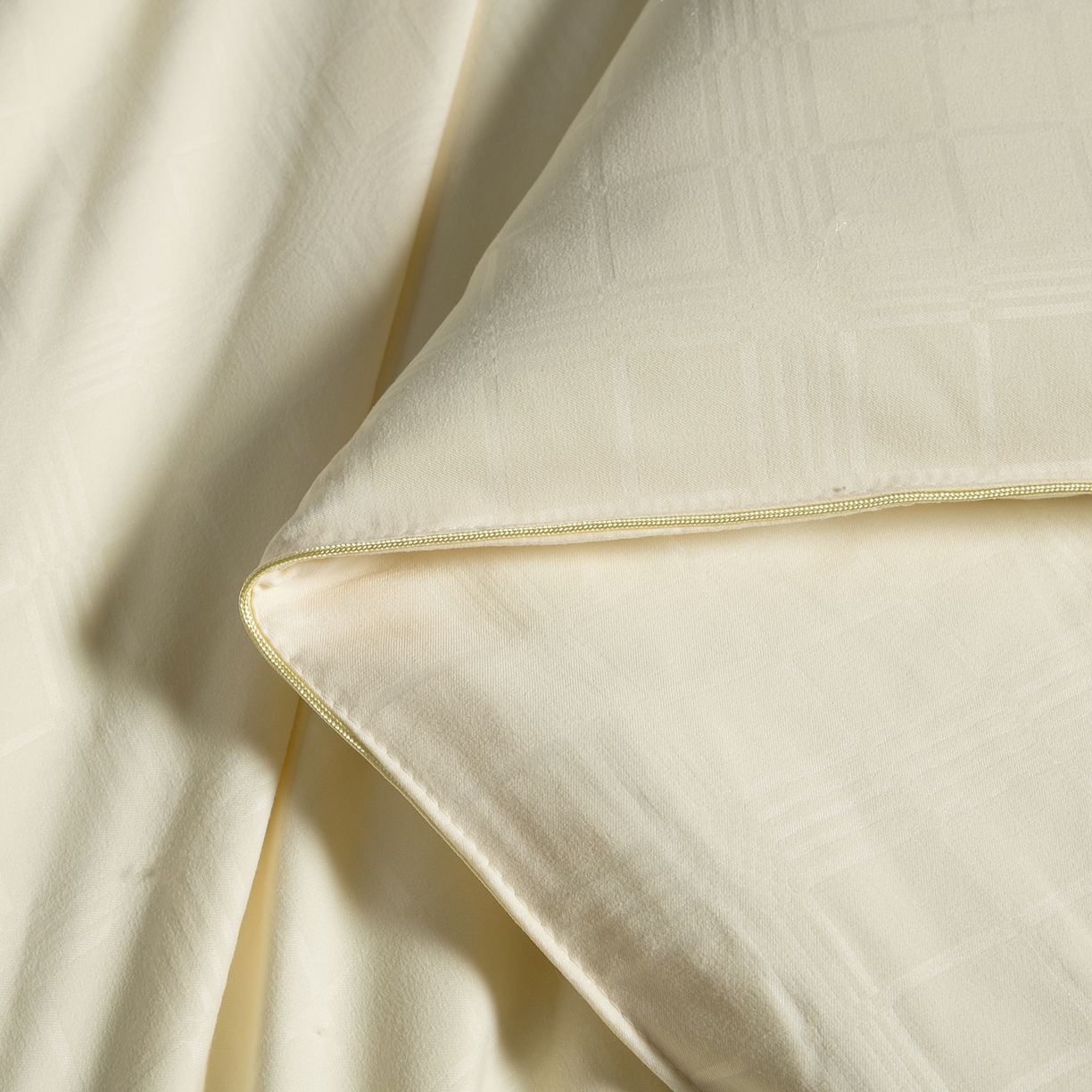 91家纺网 家纺一手货源 找家纺 （总）鑫田家纺 2026新款直播爆款蚕丝被100%蚕丝被品牌代工蚕丝被