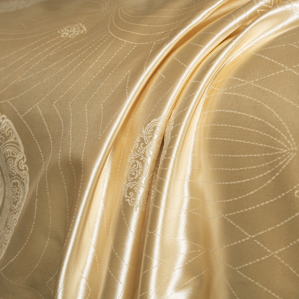 91家纺网 家纺一手货源 找家纺 鑫田家纺 2026新款直播爆款蚕丝被100%蚕丝被品牌代工蚕丝被 提花面料