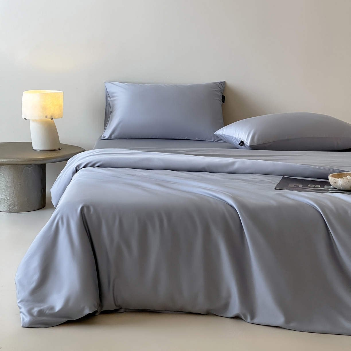 91家纺网 家纺一手货源 找家纺 三味舒屋 2026新款凉风小奢绸60S兰精天丝纯色四件套 极光蓝