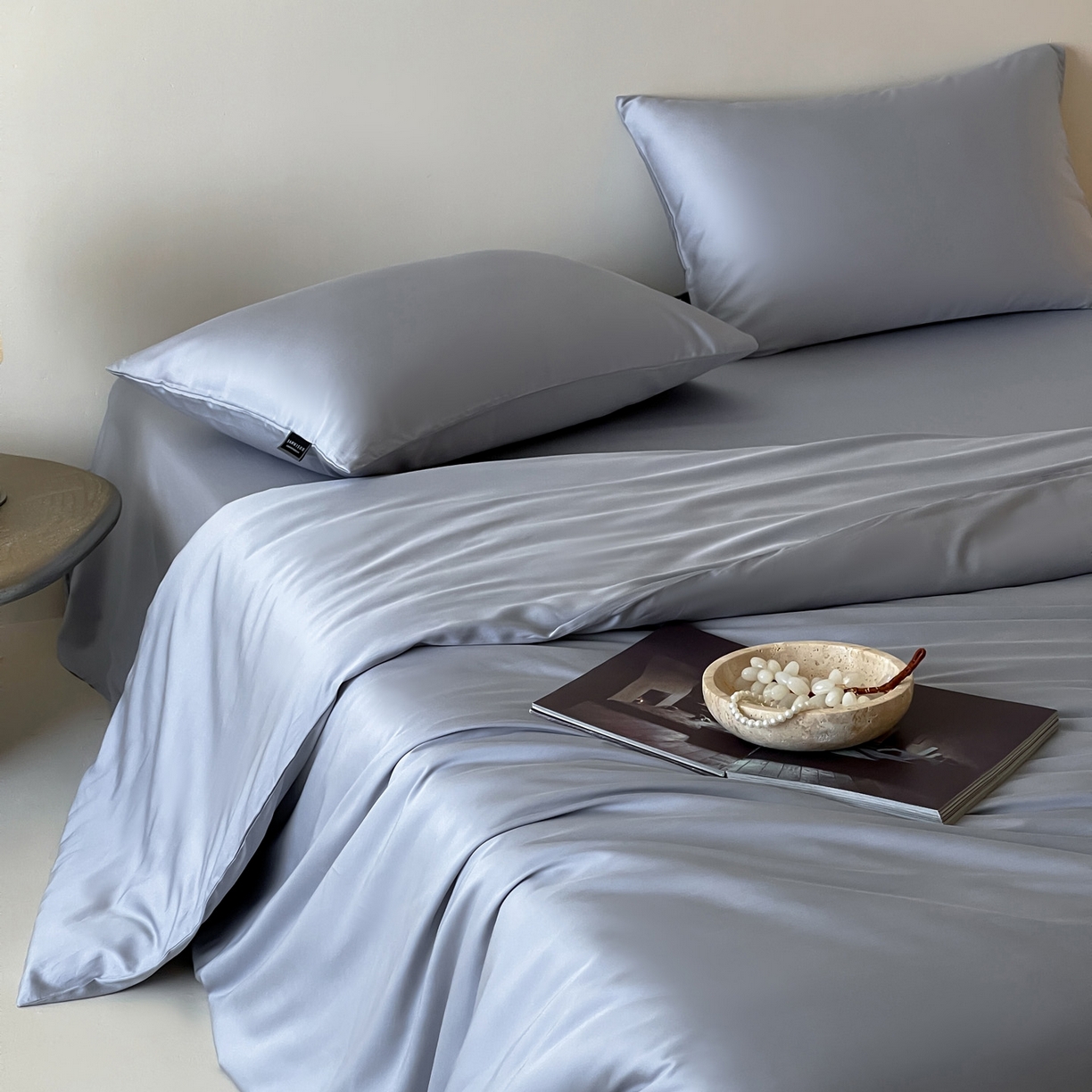 91家纺网 家纺一手货源 找家纺 三味舒屋 2026新款凉风小奢绸60S兰精天丝纯色四件套 极光蓝