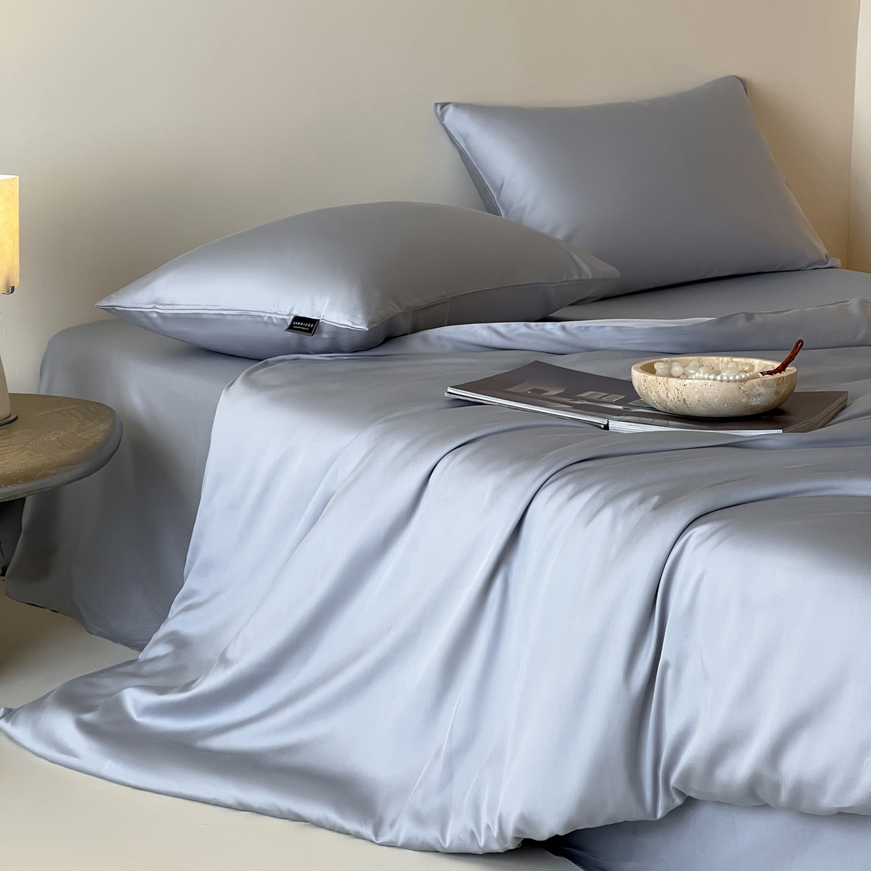 91家纺网 家纺一手货源 找家纺 三味舒屋 2026新款凉风小奢绸60S兰精天丝纯色四件套 极光蓝