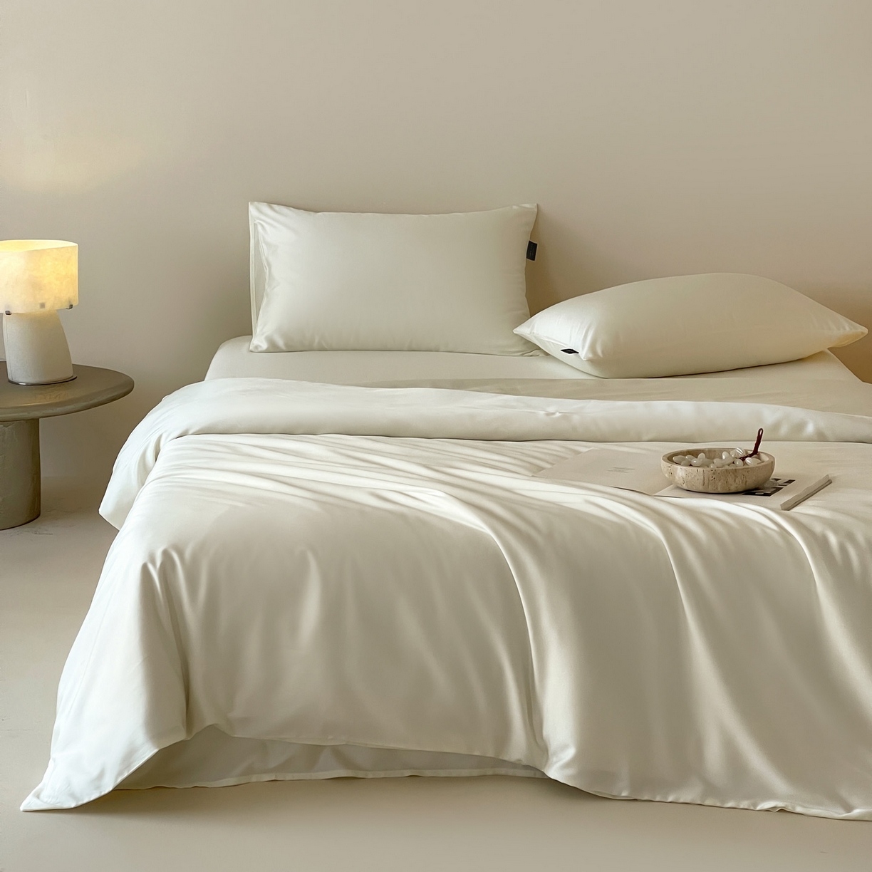 三味舒屋 2026新款凉风小奢绸60S兰精天丝纯色四件套 珍珠白