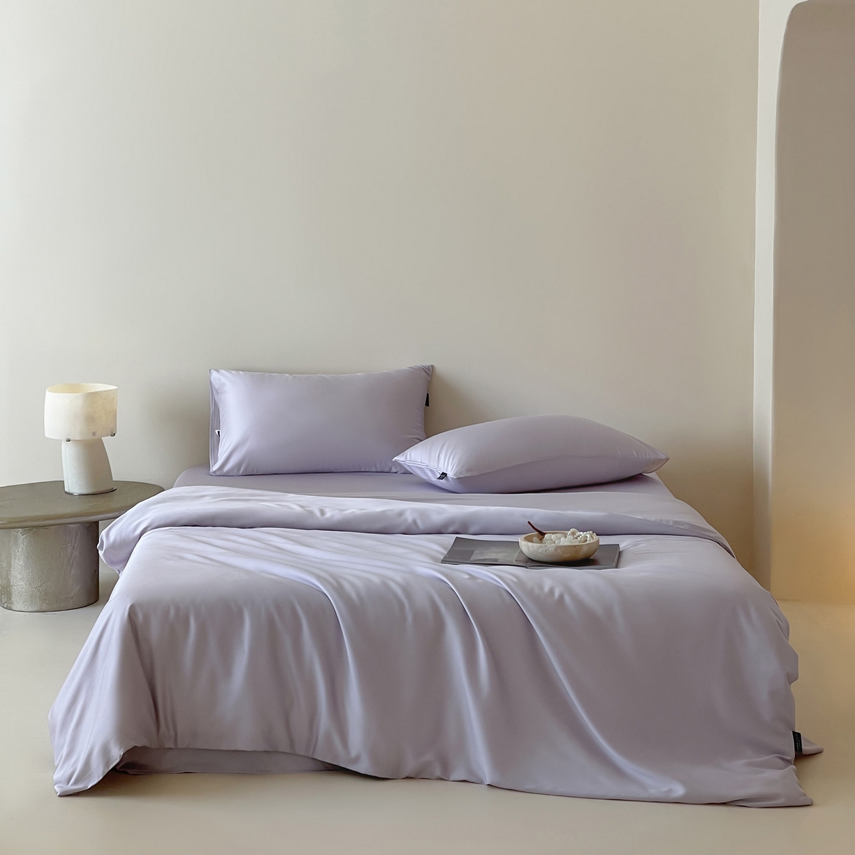 91家纺网 家纺一手货源 找家纺 三味舒屋 2026新款凉风小奢绸60S兰精天丝纯色四件套 紫铜色