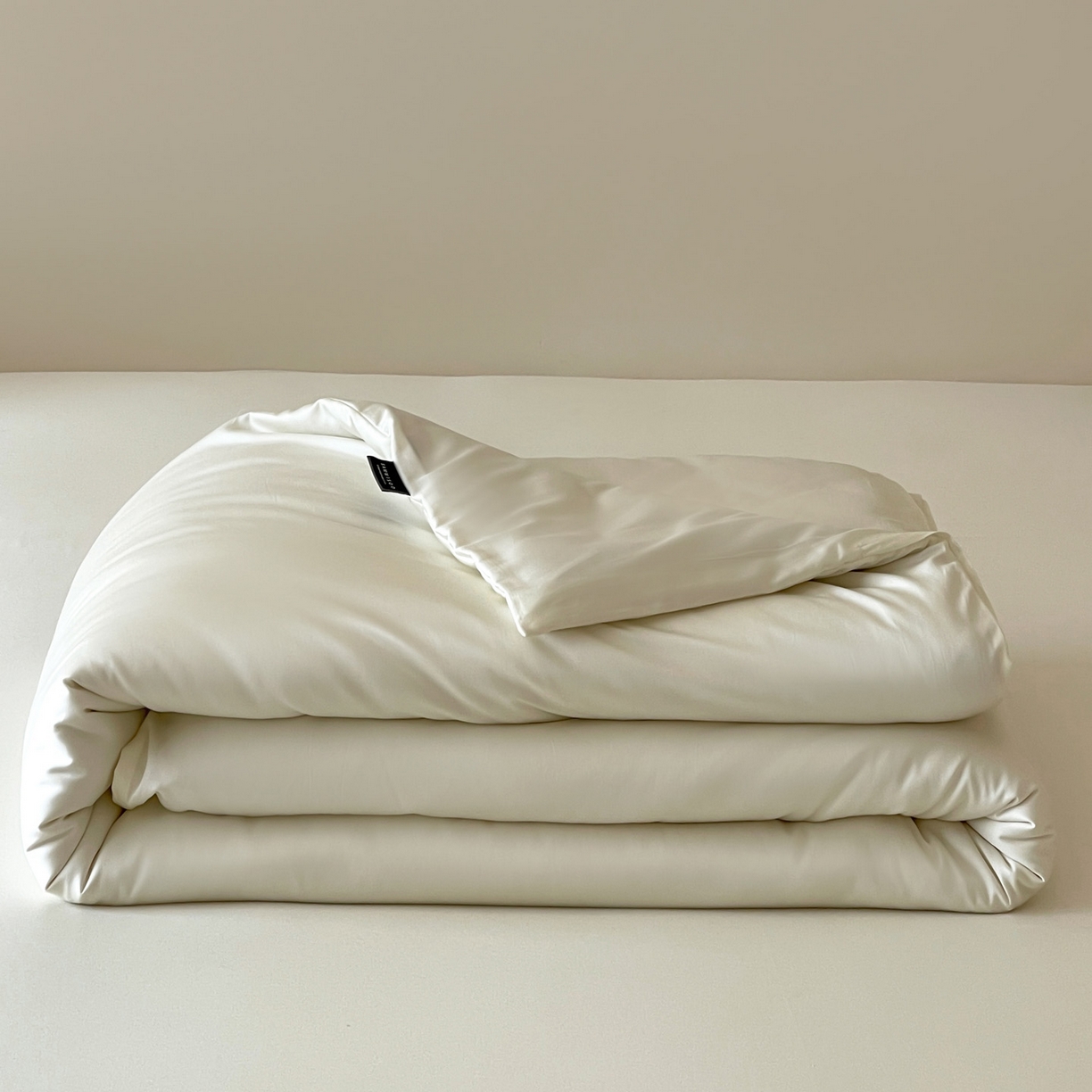 91家纺网 家纺一手货源 找家纺 三味舒屋 2026新款凉风小奢绸60S兰精天丝纯色单品系列-单被套被套单件 珍珠白