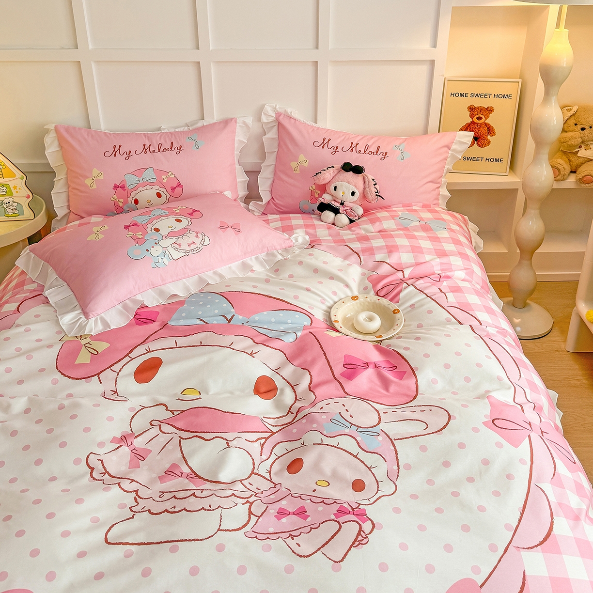 91家纺网 家纺一手货源 找家纺 玉元坊 2026新款儿童卡通全棉纯棉花边被套正版授权三丽鸥美乐蒂大版四件套 大版花边-玩偶美乐蒂