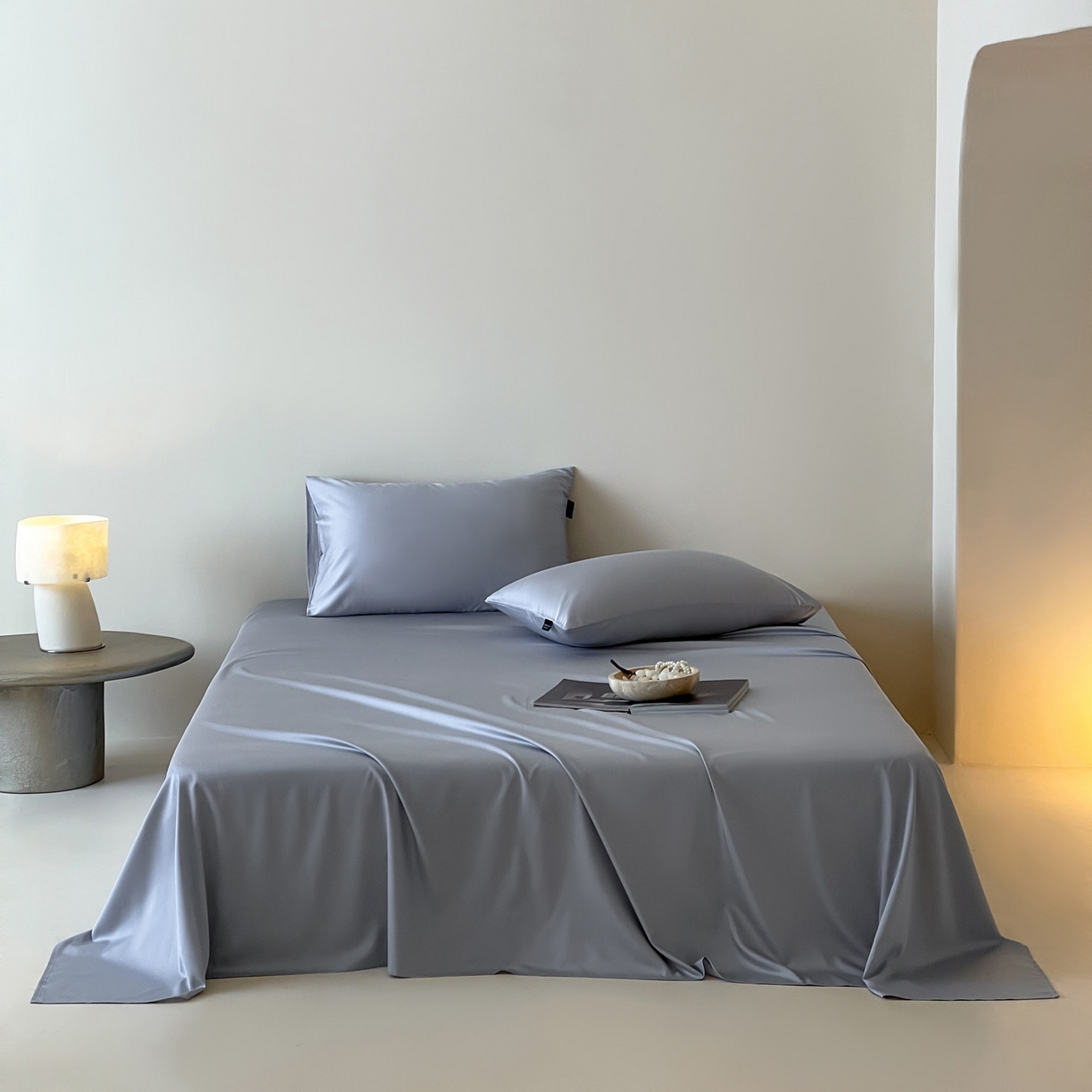 91家纺网 家纺一手货源 找家纺 三味舒屋 2026新款凉风小奢绸60S兰精天丝纯色单品系列-单床单床单单件 极光蓝