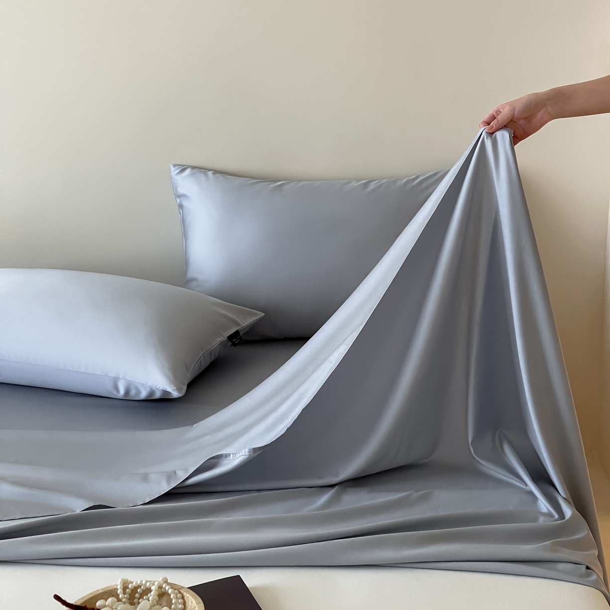 91家纺网 家纺一手货源 找家纺 三味舒屋 2026新款凉风小奢绸60S兰精天丝纯色单品系列-单床单床单单件 极光蓝