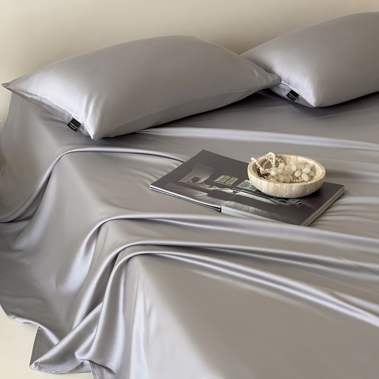 91家纺网 家纺一手货源 找家纺 三味舒屋 2026新款凉风小奢绸60S兰精天丝纯色单品系列-单床单床单单件 烟灰色