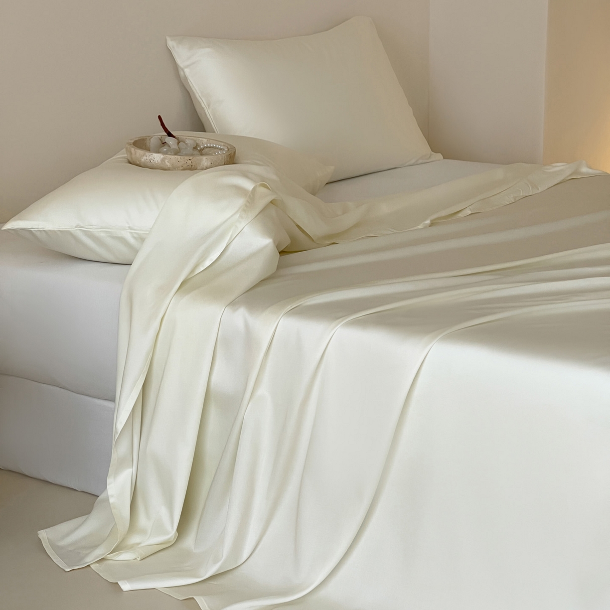 91家纺网 家纺一手货源 找家纺 三味舒屋 2026新款凉风小奢绸60S兰精天丝纯色单品系列-单床单床单单件 珍珠白