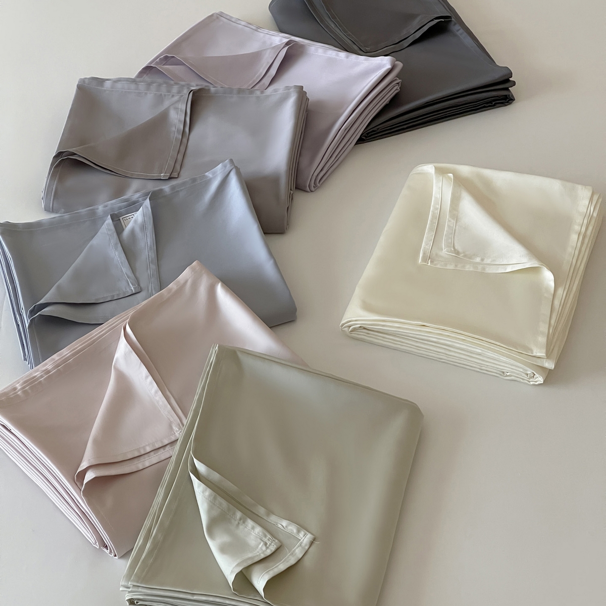 91家纺网 家纺一手货源 找家纺 三味舒屋 2026新款凉风小奢绸60S兰精天丝纯色单品系列-单床单床单单件 组合图仅供展示-不可下单