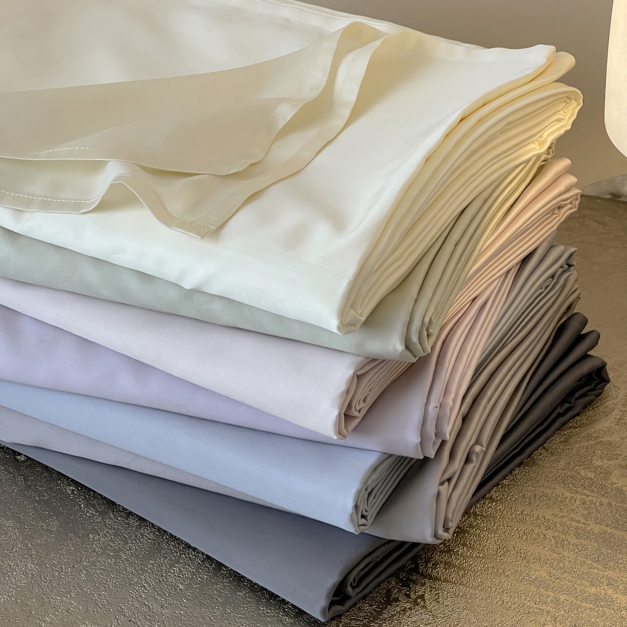 91家纺网 家纺一手货源 找家纺 三味舒屋 2026新款凉风小奢绸60S兰精天丝纯色单品系列-单床单床单单件 组合图仅供展示-不可下单