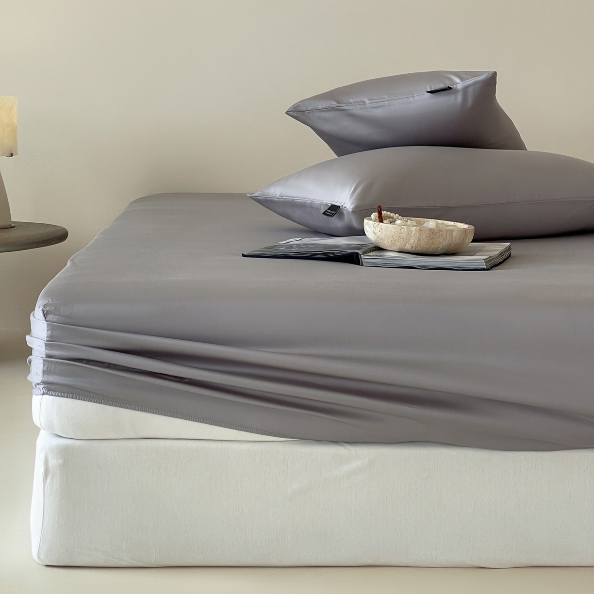 91家纺网 家纺一手货源 找家纺 （总）三味舒屋 2026新款凉风小奢绸60S兰精天丝纯色单品系列-单床笠 床笠单件