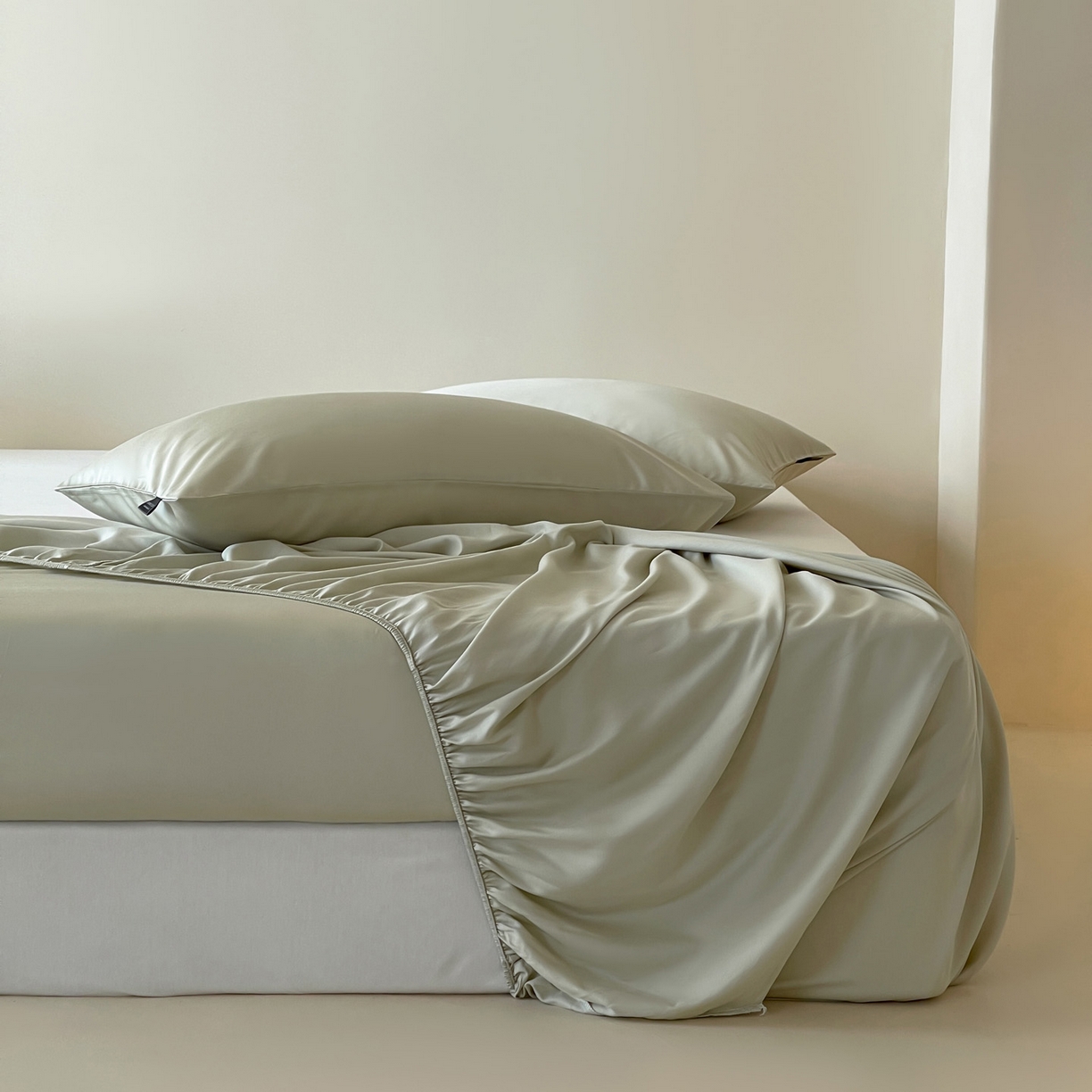 91家纺网 家纺一手货源 找家纺 三味舒屋 2026新款凉风小奢绸60S兰精天丝纯色单品系列-单床笠 床笠单件 象牙白