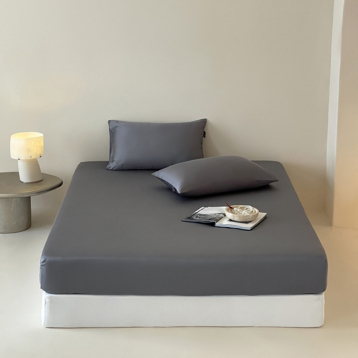 91家纺网 家纺一手货源 找家纺 三味舒屋 2026新款凉风小奢绸60S兰精天丝纯色单品系列-单床笠 床笠单件 雅灰