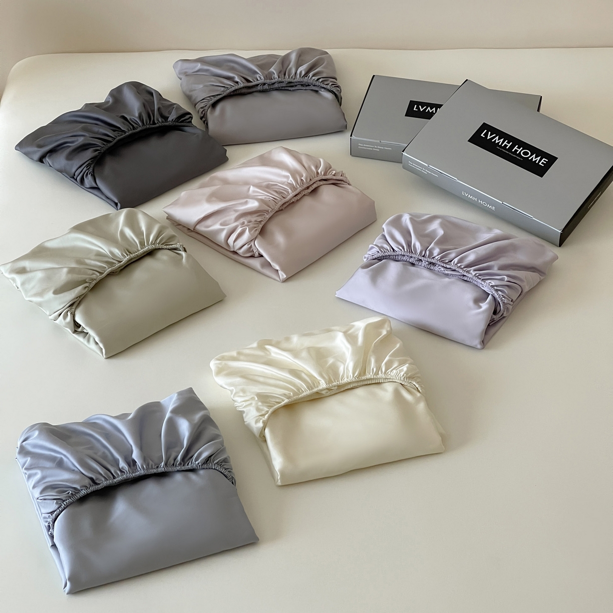 91家纺网 家纺一手货源 找家纺 三味舒屋 2026新款凉风小奢绸60S兰精天丝纯色单品系列-单床笠 床笠单件 组合图仅供展示-不可下单