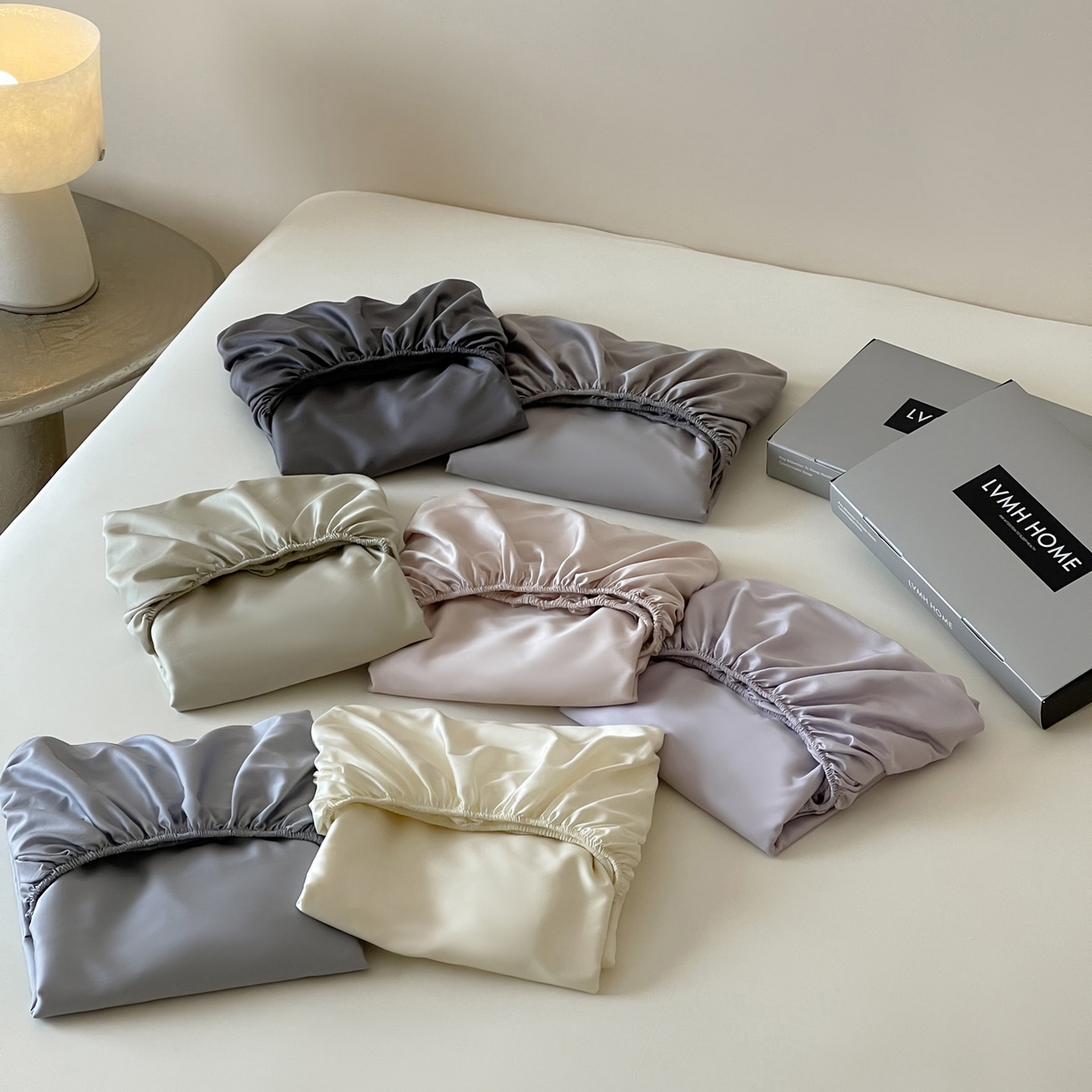 91家纺网 家纺一手货源 找家纺 三味舒屋 2026新款凉风小奢绸60S兰精天丝纯色单品系列-单床笠 床笠单件 组合图仅供展示-不可下单