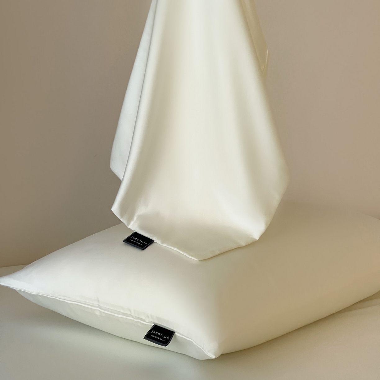 91家纺网 家纺一手货源 找家纺 三味舒屋 2026新款凉风小奢绸60S兰精天丝纯色单品系列-单枕套枕套单件 珍珠白