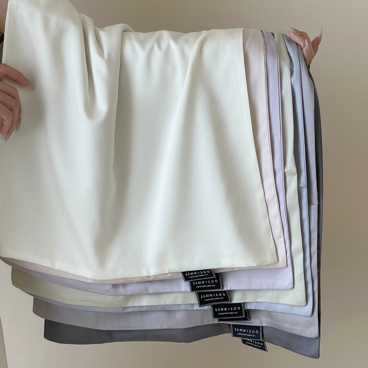 91家纺网 家纺一手货源 找家纺 三味舒屋 2026新款凉风小奢绸60S兰精天丝纯色单品系列-单枕套枕套单件 组合图仅供展示-不可下单