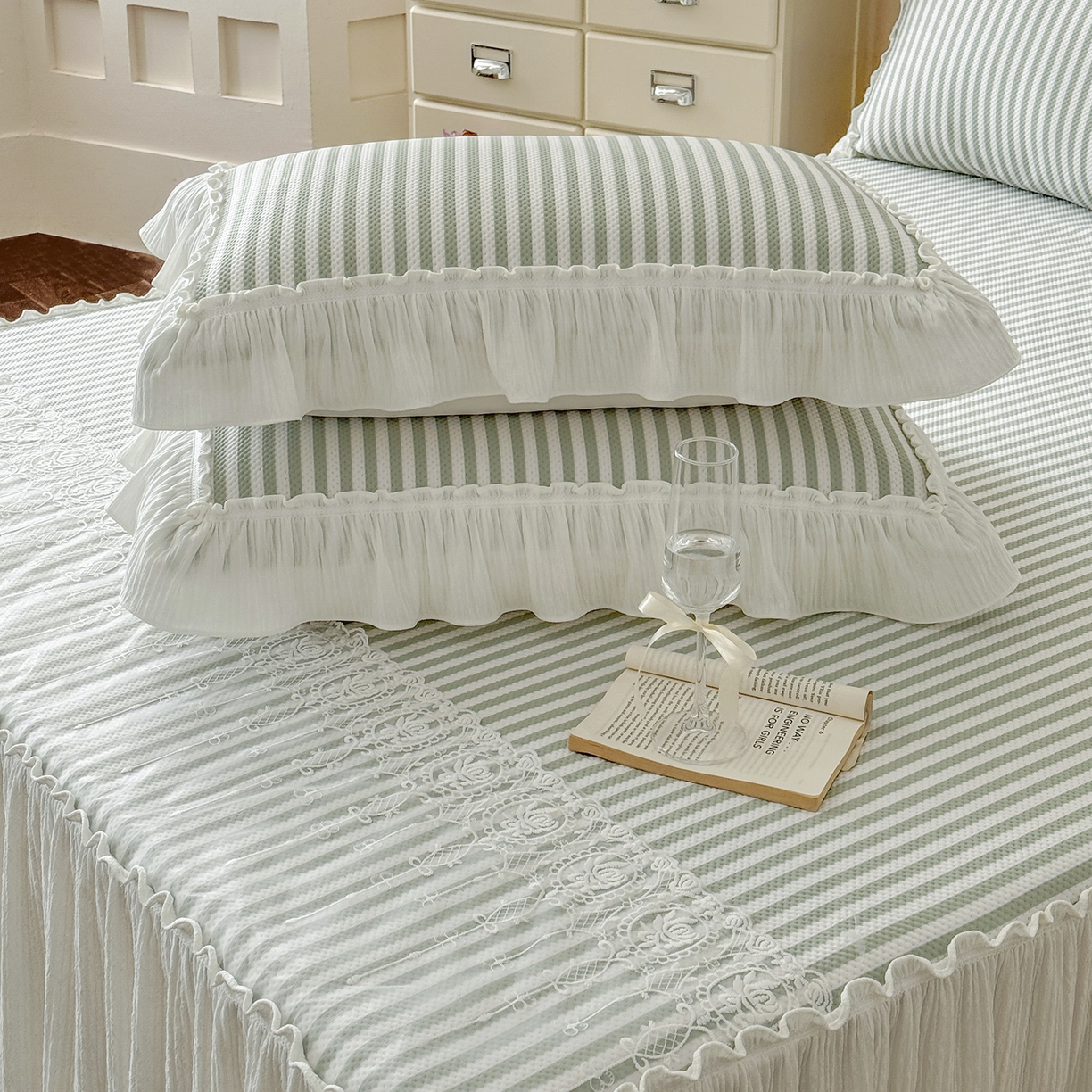 91家纺网 家纺一手货源 找家纺 乐朵家居 2026新款 爱丽丝（加厚复合） 凉豆豆凉席三件套 绿