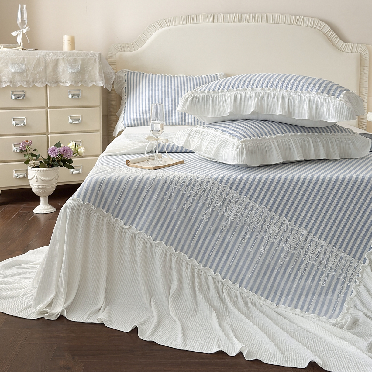 91家纺网 家纺一手货源 找家纺 乐朵家居 2026新款 爱丽丝（加厚复合） 凉豆豆凉席三件套 蓝