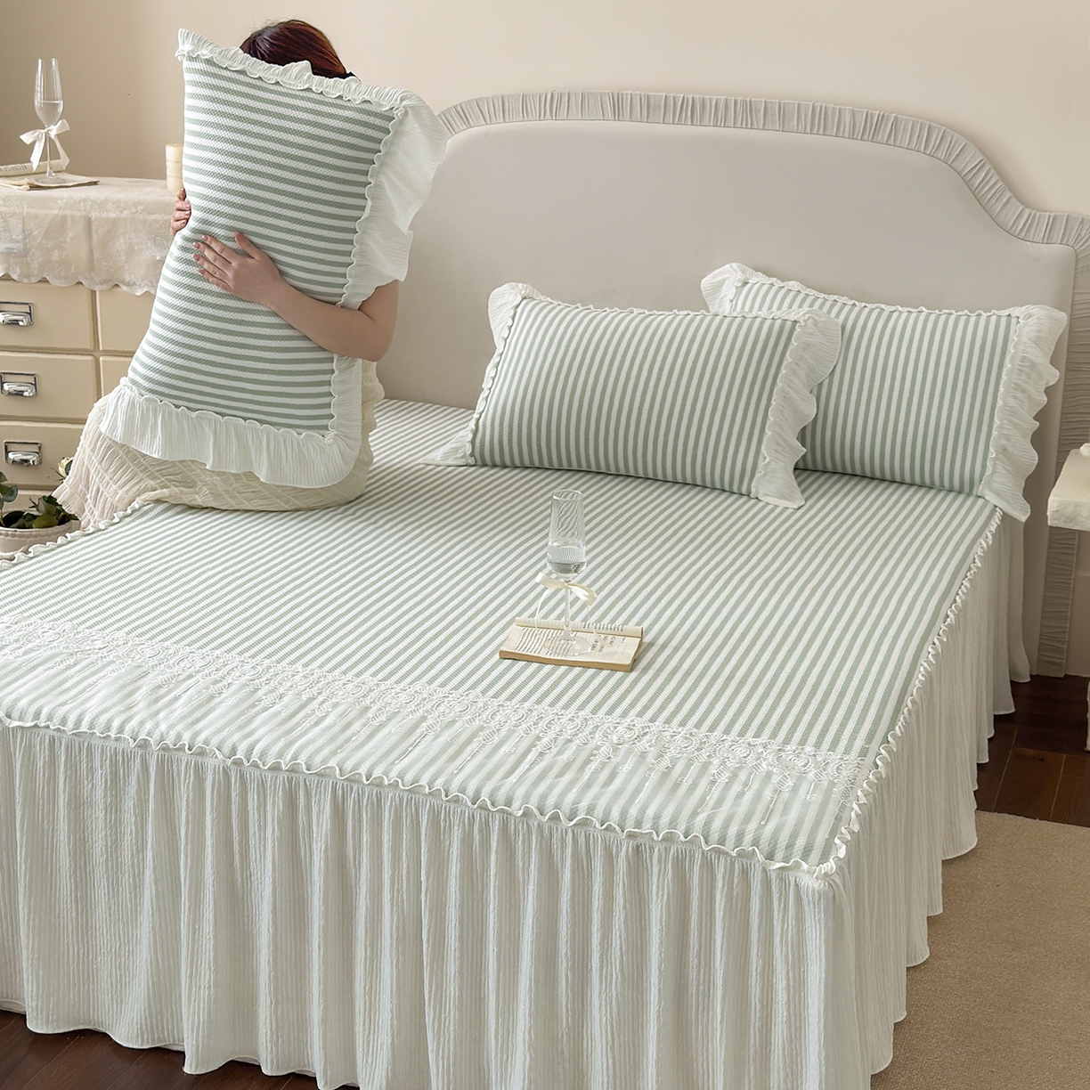 91家纺网 家纺一手货源 找家纺 乐朵家居 2026新款 爱丽丝（加厚复合） 凉豆豆凉席三件套 绿