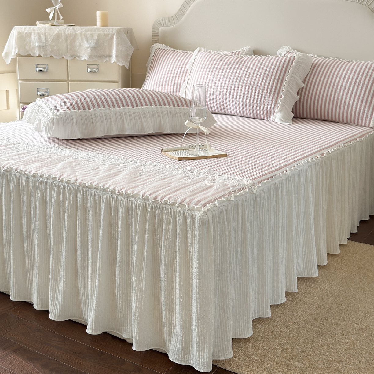 91家纺网 家纺一手货源 找家纺 乐朵家居 2026新款 爱丽丝（加厚复合） 凉豆豆凉席三件套 豆粉