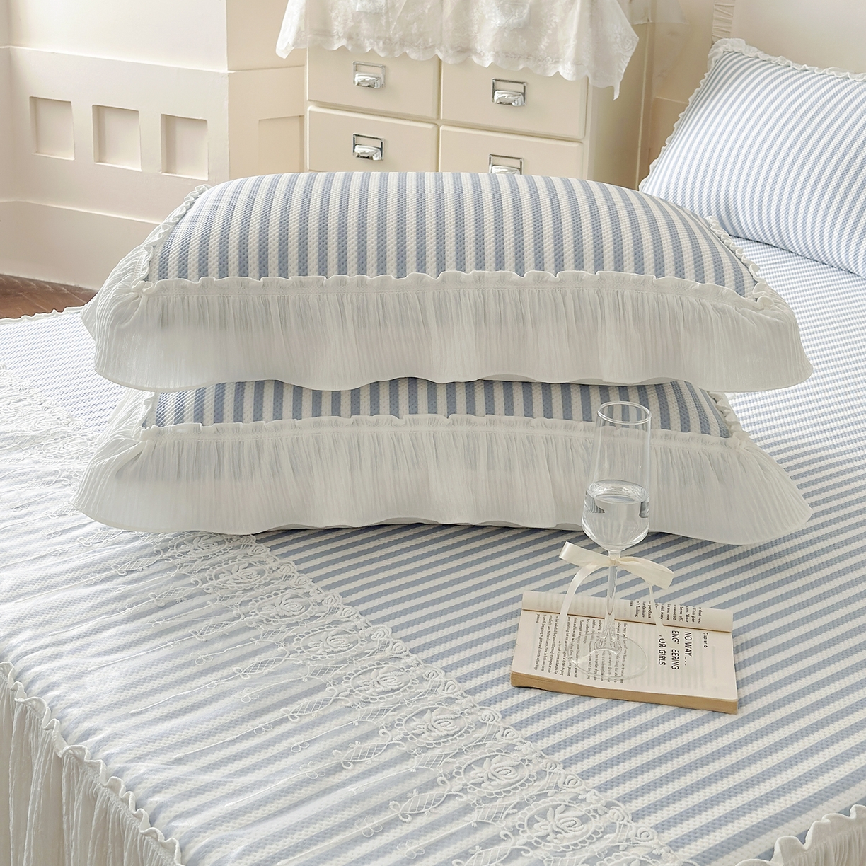 91家纺网 家纺一手货源 找家纺 乐朵家居 2026新款 爱丽丝（加厚复合） 凉豆豆凉席三件套 蓝