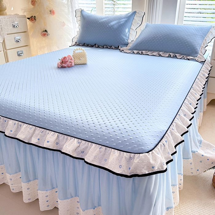 91家纺网 家纺一手货源 找家纺 （总）贝凯瑞 2026夏季冰凉豆豆碳光冰丝空气层床裙款夏日清梦花边夏被凉席子单件三件四件套