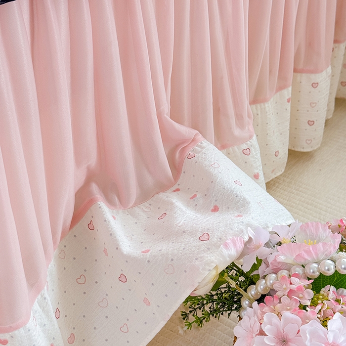 91家纺网 家纺一手货源 找家纺 贝凯瑞 2026夏季冰凉豆豆碳光冰丝空气层床裙款夏日清梦花边夏被凉席子单件三件四件套 夏日冰桃