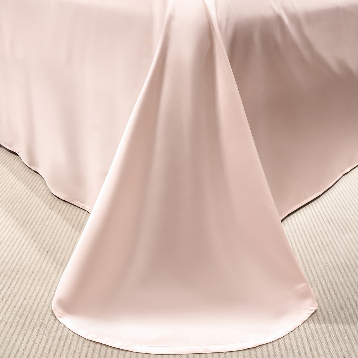 91家纺网 家纺一手货源 找家纺 新方向 2026新款刺绣A类20%蚕丝天丝棉夏被夏凉被空调被四件套-向阳而生 向阳而生-山茶粉