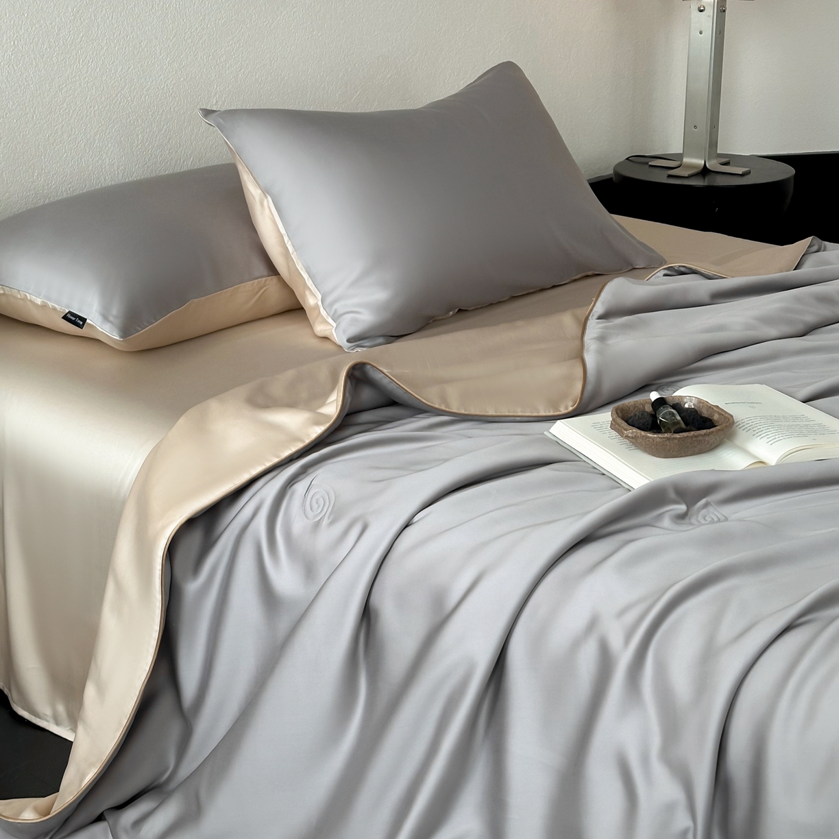 花时间 2026春夏新款天丝素色夏凉被夏被空调被四件套 月银灰