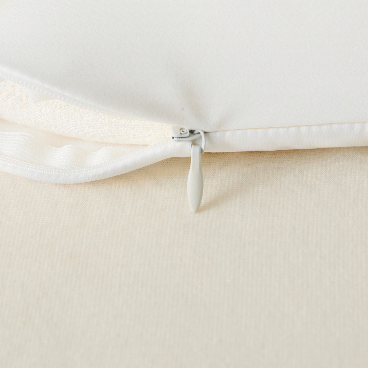 91家纺网 家纺一手货源 找家纺 小桃姐家纺 2026新款可爱卡通儿童记忆枕柯基熊猫小狗记忆枕芯枕头可拆洗儿童枕 萌趣柯基