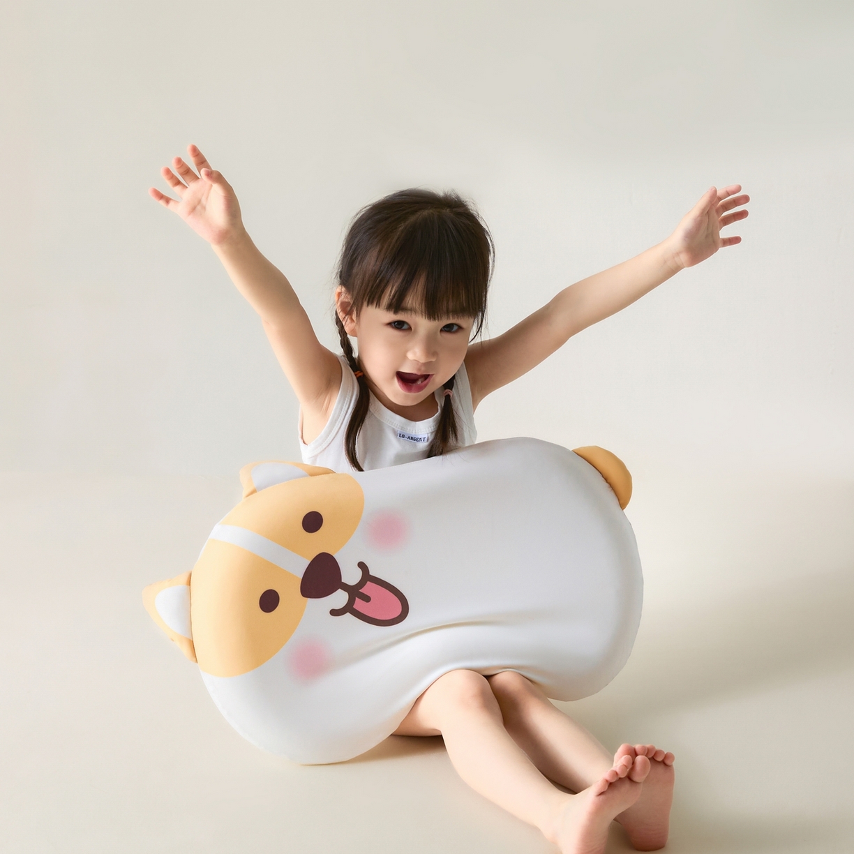 91家纺网 家纺一手货源 找家纺 小桃姐家纺 2026新款可爱卡通儿童记忆枕柯基熊猫小狗记忆枕芯枕头可拆洗儿童枕 萌趣柯基