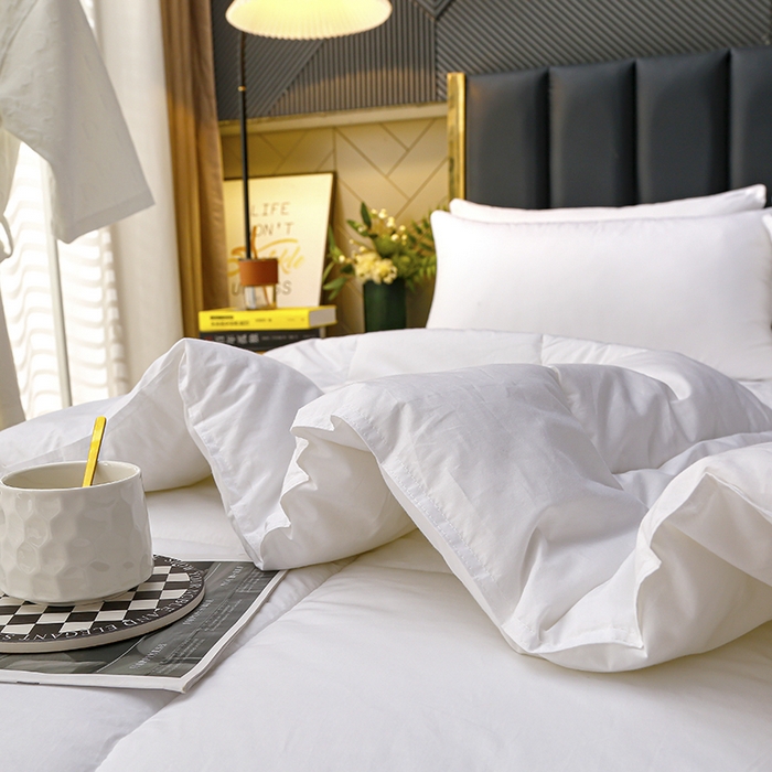 91家纺网 家纺一手货源 找家纺 （总）锦兴酒店布草 2026新款酒店被芯宾馆被芯40s纯棉防羽喷气磨毛滚边双针边被芯