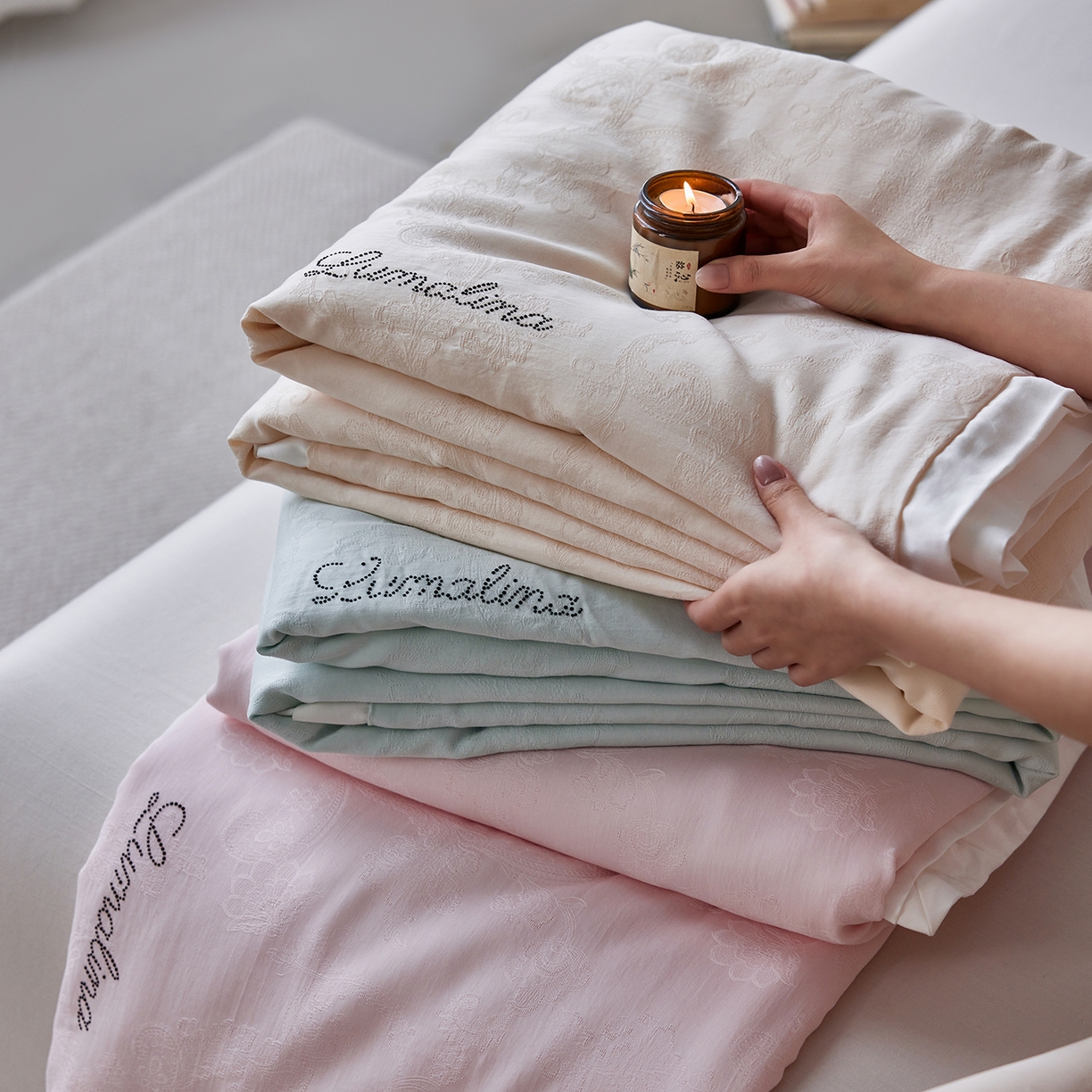 91家纺网 家纺一手货源 找家纺 （总）莱福仕 2026春夏新款浮光轻奢莱赛尔天丝夏被夏凉被空调被