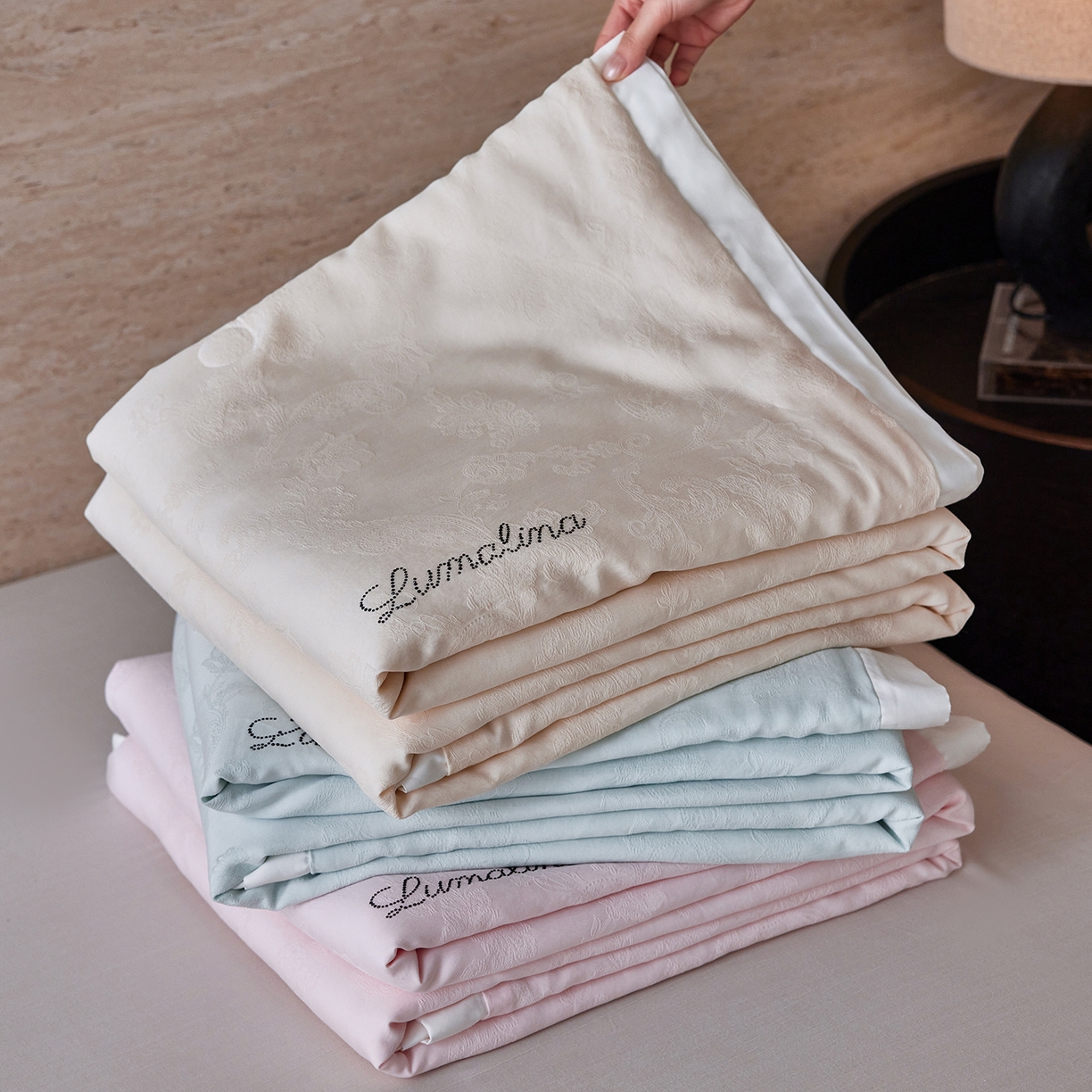 91家纺网 家纺一手货源 找家纺 （总）莱福仕 2026春夏新款浮光轻奢莱赛尔天丝夏被夏凉被空调被