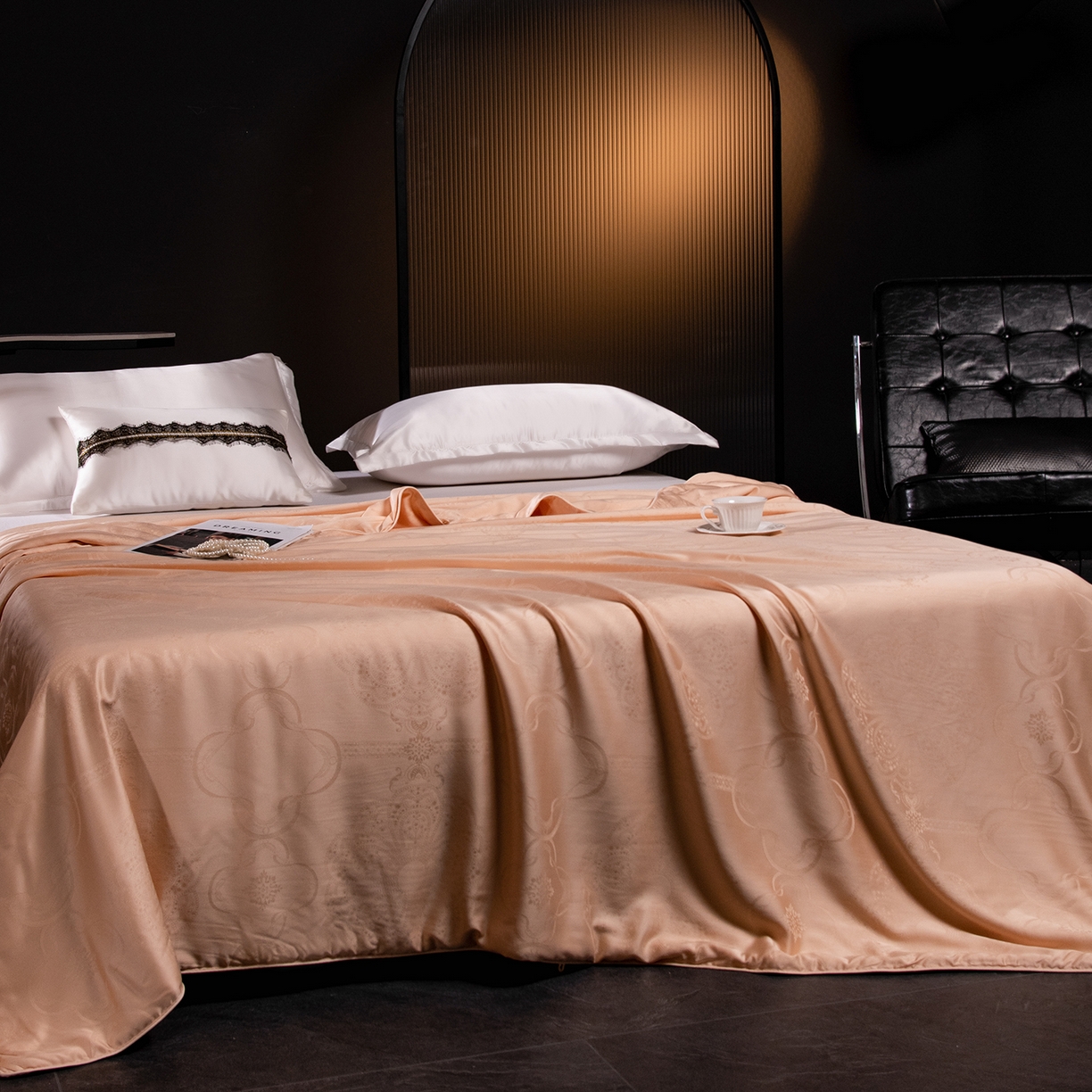 91家纺网 家纺一手货源 找家纺 合欢（原天一阁） 2026春夏新款60支贡缎提花竹棉100%蚕丝夏被春秋被 香槟金