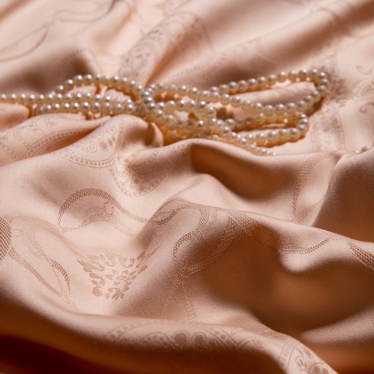 91家纺网 家纺一手货源 找家纺 合欢（原天一阁） 2026春夏新款60支贡缎提花竹棉100%蚕丝夏被春秋被 香槟金