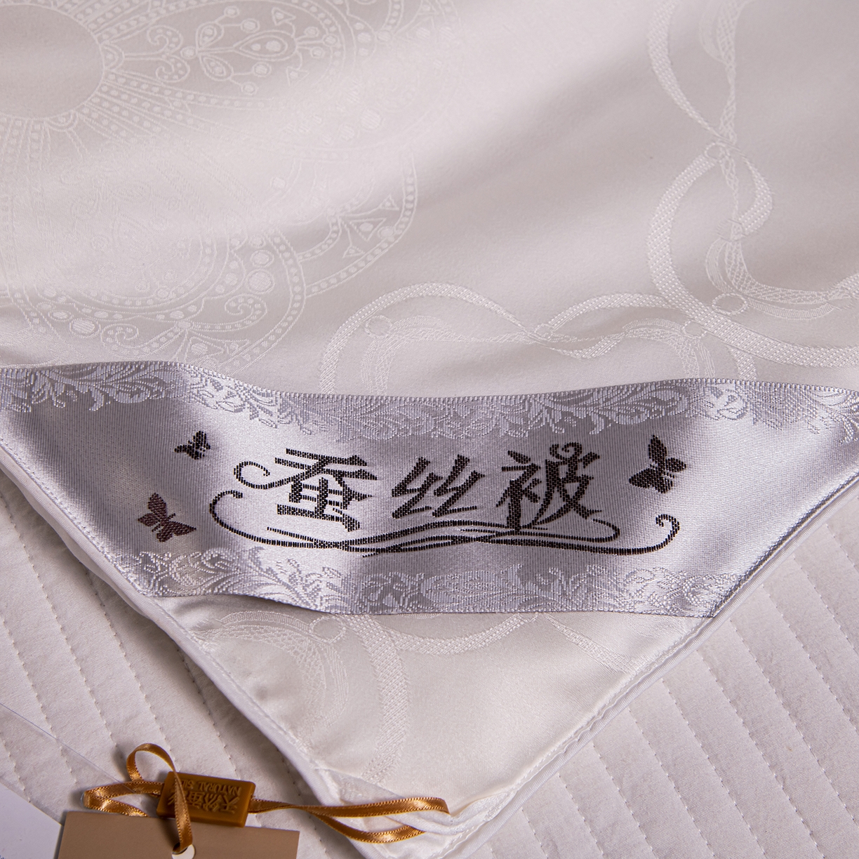 91家纺网 家纺一手货源 找家纺 （总）合欢（原天一阁） 2026春夏新款60支贡缎提花竹棉100%蚕丝夏被春秋被